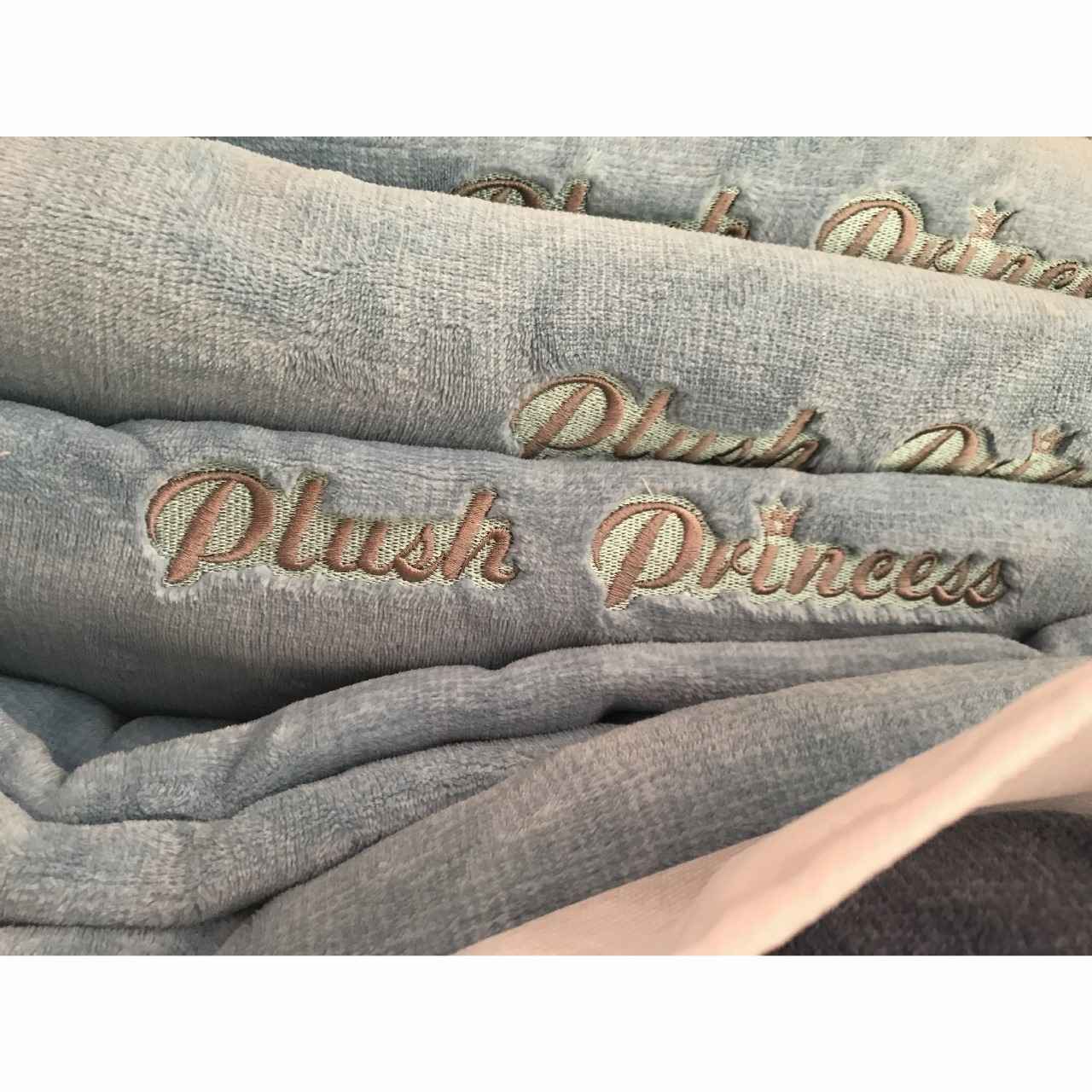 Three head embroidery machine